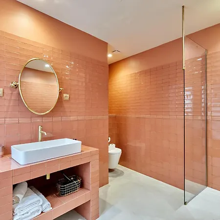 Apartment Center Of Paris By Studio Prestige Exterior photo